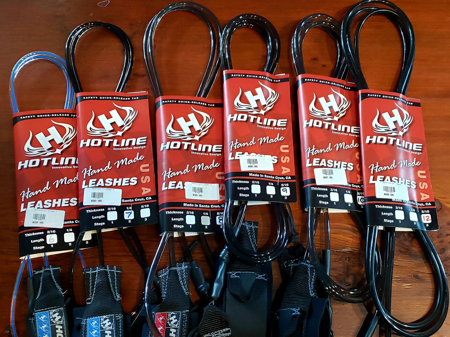 HOTLINE LEASHES